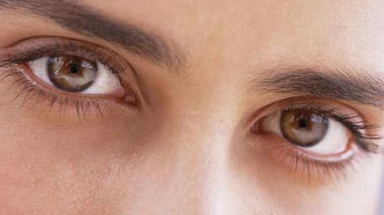 Zehirli Guatr Göz Büyümesi Belirtileri ve Tedavisi